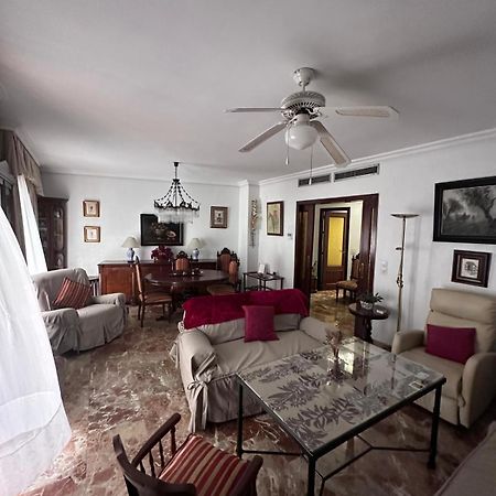 Amplio Apartamento Plaza Nueva Севілья Екстер'єр фото