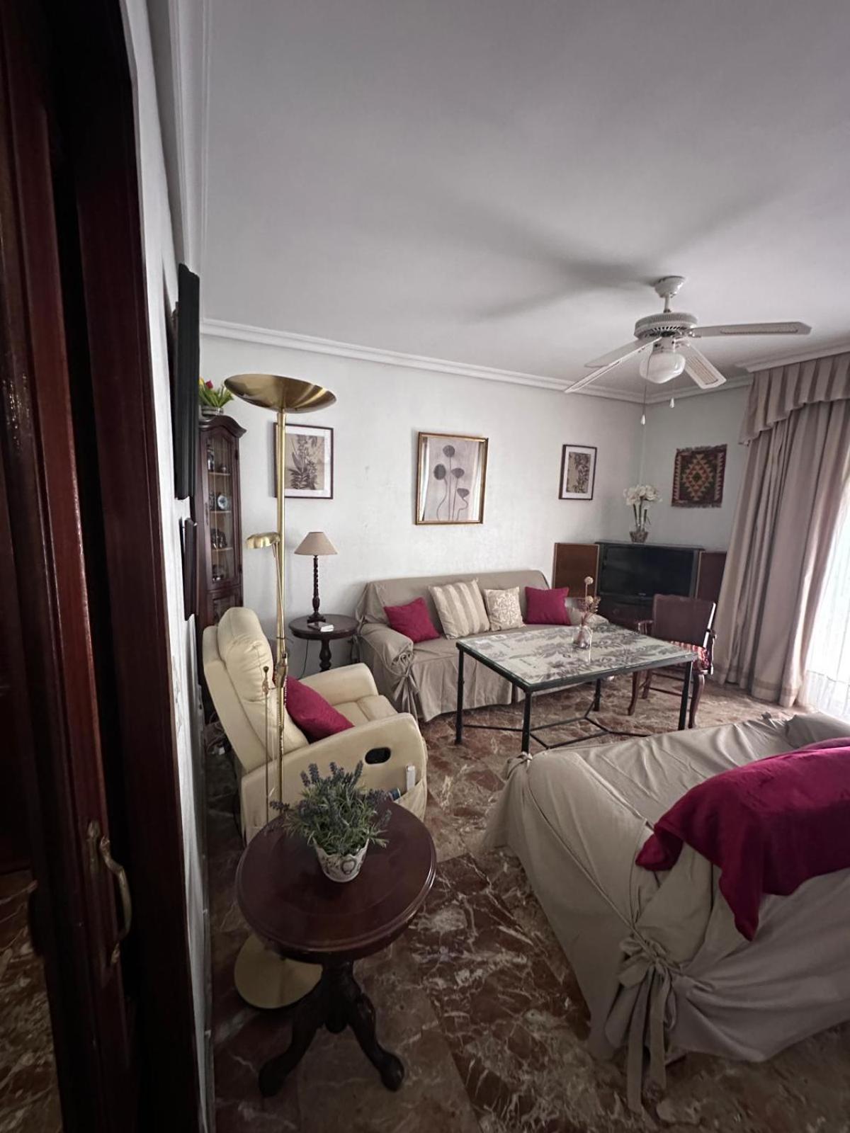 Amplio Apartamento Plaza Nueva Севілья Екстер'єр фото