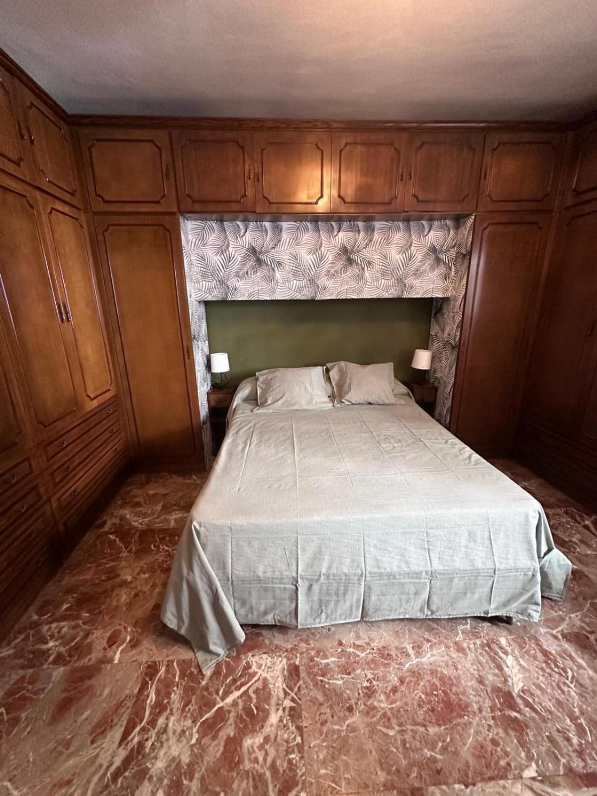 Amplio Apartamento Plaza Nueva Севілья Екстер'єр фото