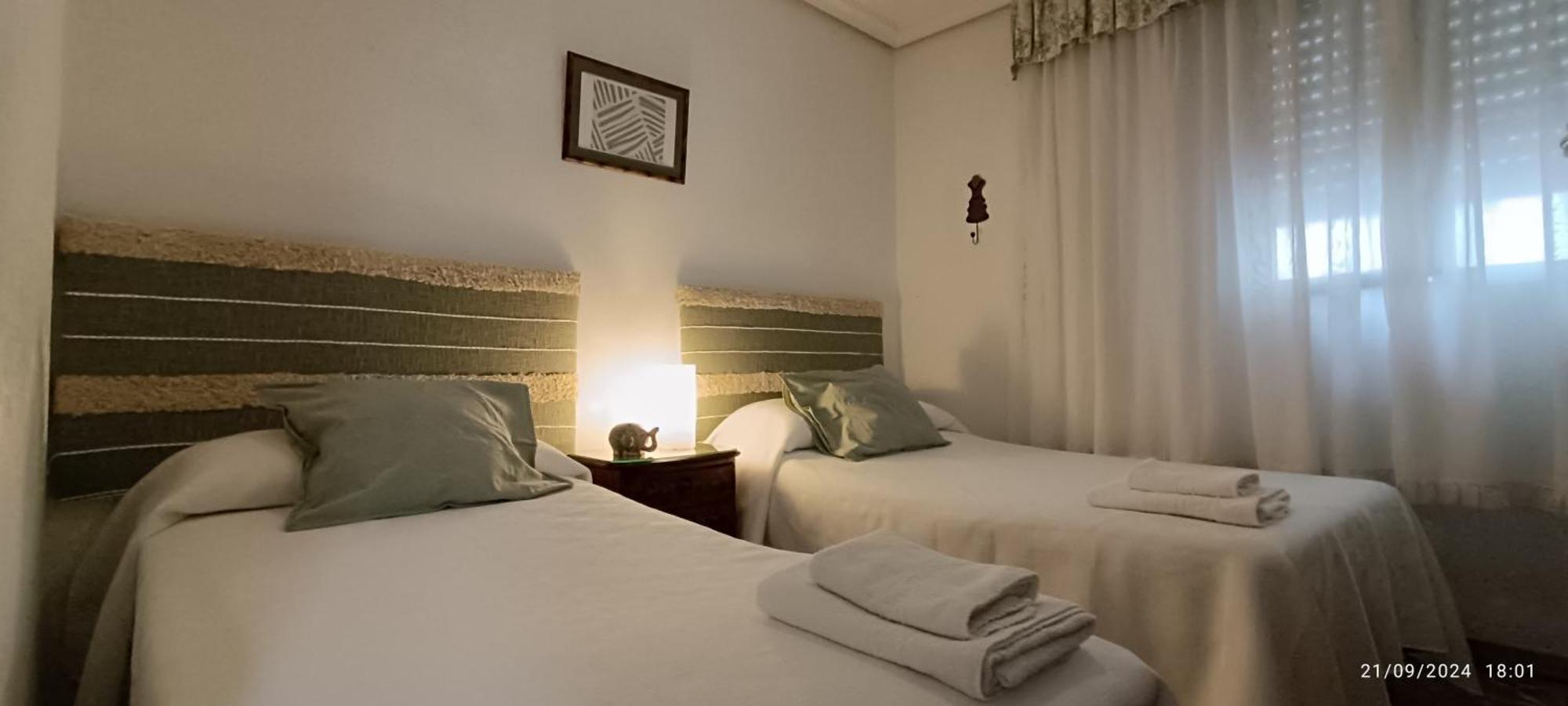 Amplio Apartamento Plaza Nueva Севілья Екстер'єр фото