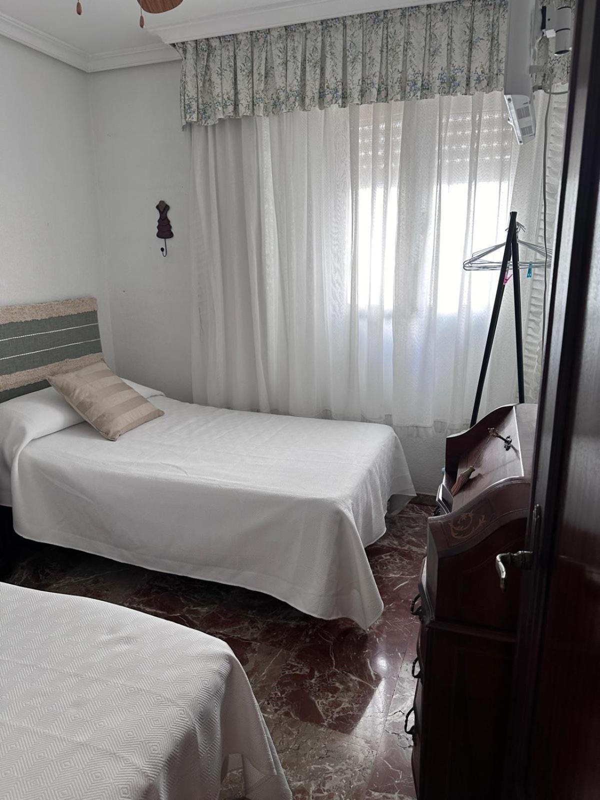 Amplio Apartamento Plaza Nueva Севілья Екстер'єр фото